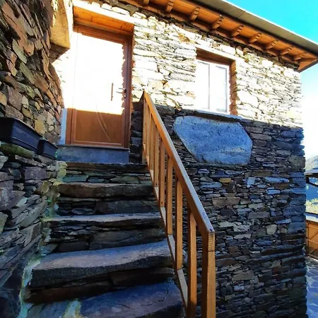 O Chouzal Holiday home *