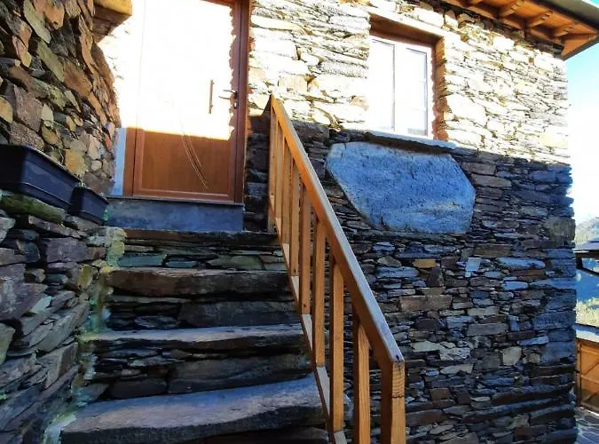 O Chouzal בית נופש *